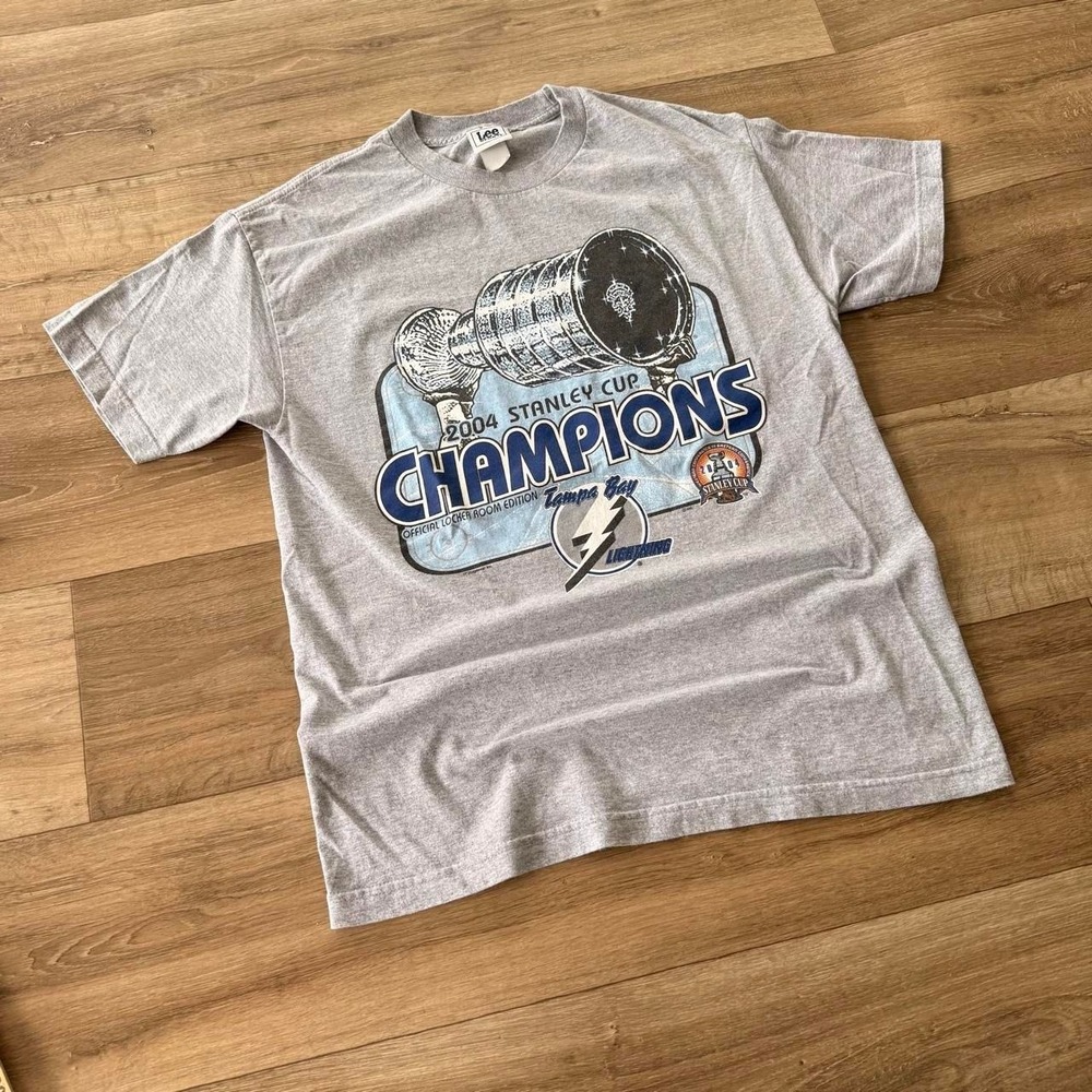 2004 Tampa Bay Lightning Stanley Cup Champions gray graphic sports tee